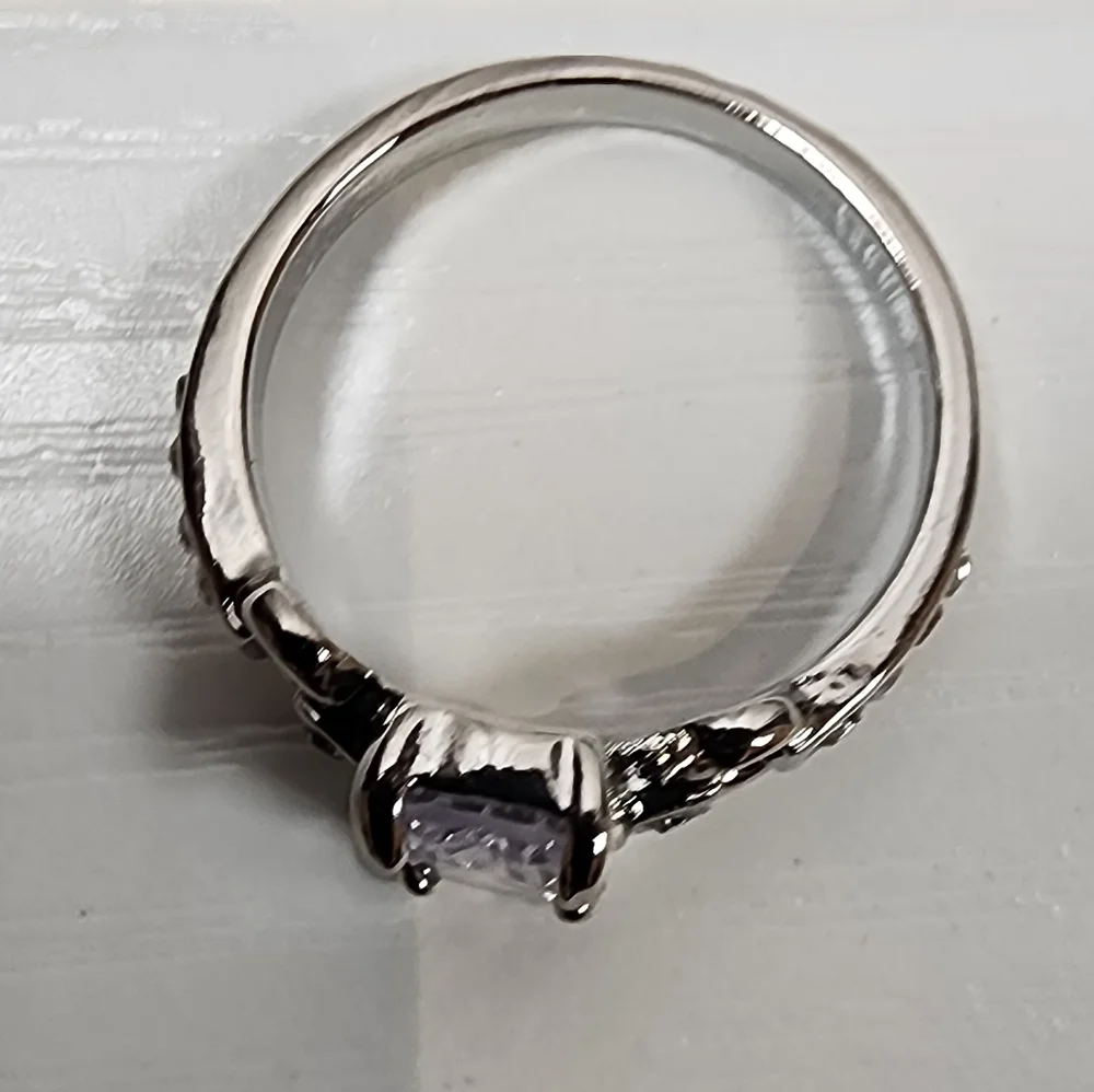 Fashion Ring